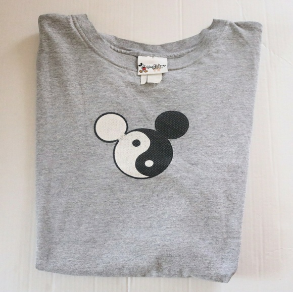 Detail Mickey Mouse Yin Yang Nomer 18