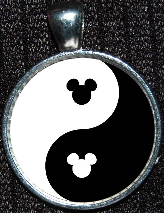 Detail Mickey Mouse Yin Yang Nomer 21