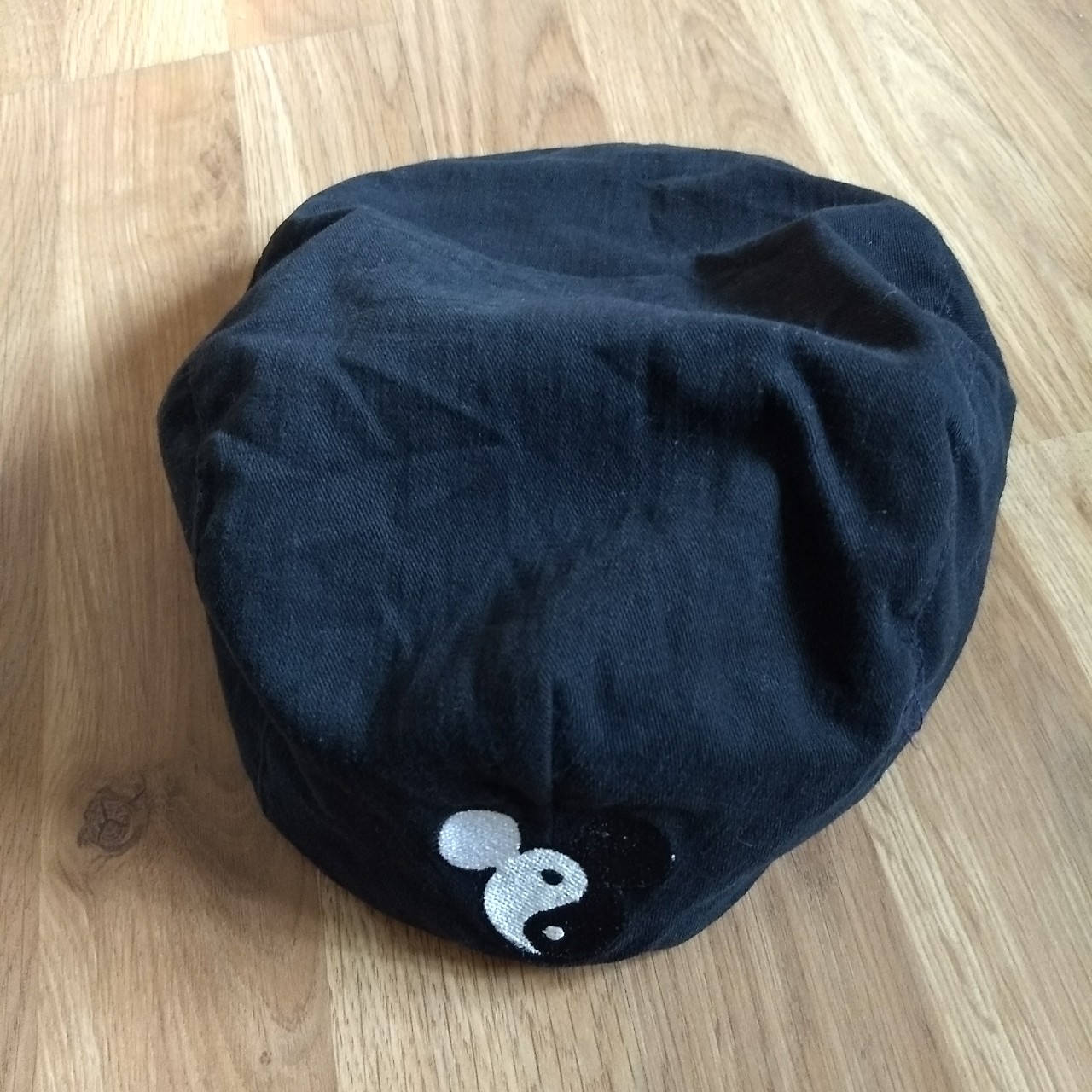 Detail Mickey Mouse Yin Yang Nomer 35