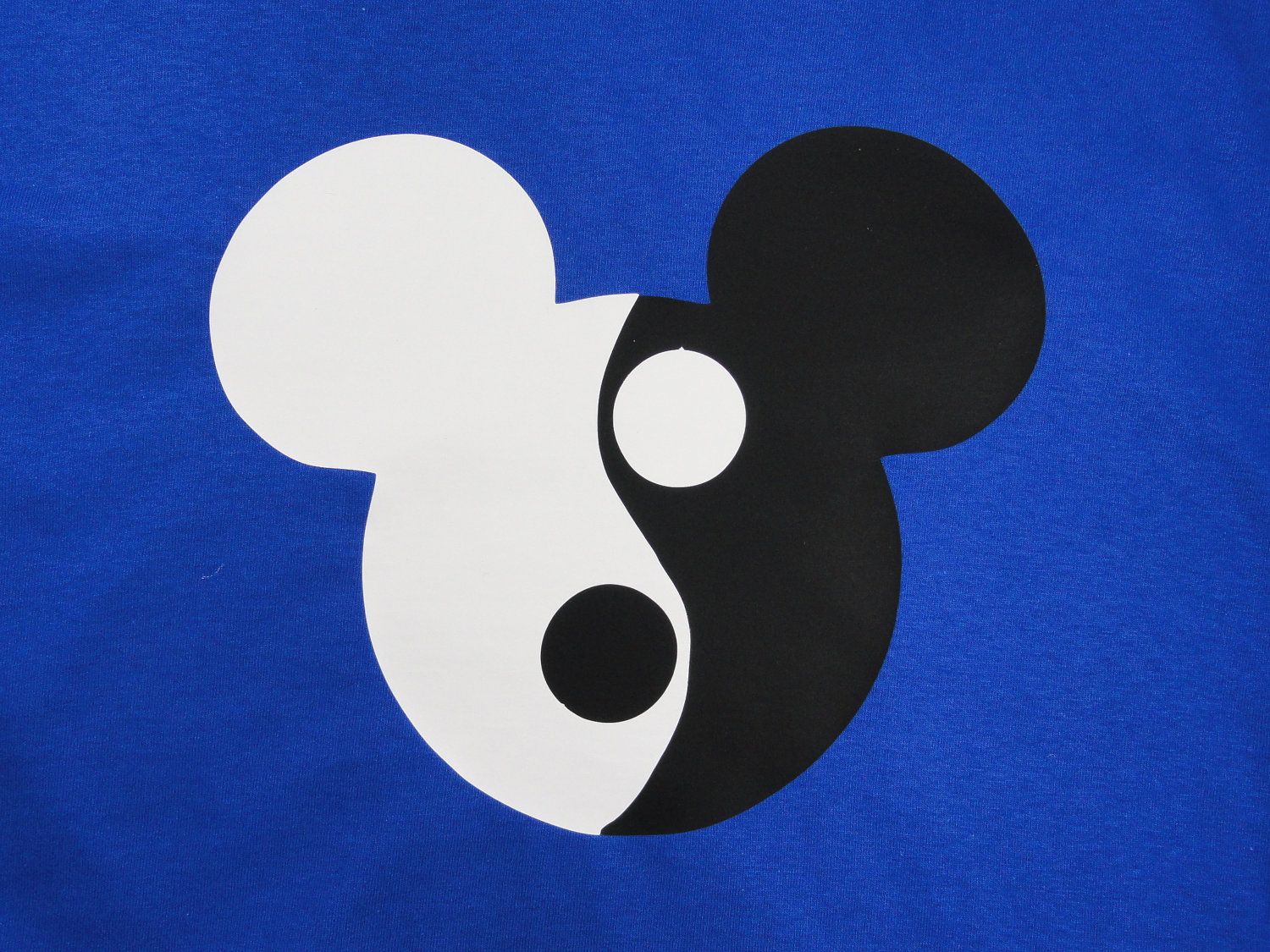 Detail Mickey Mouse Yin Yang Nomer 41
