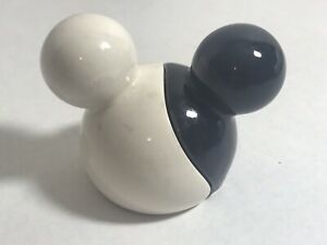 Detail Mickey Mouse Yin Yang Nomer 42