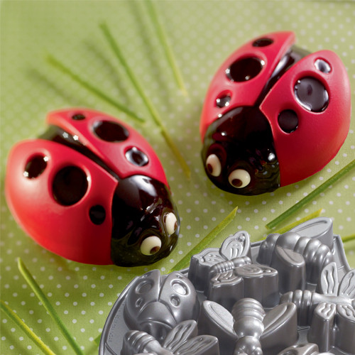 Detail Ladybug Cake Pan Nomer 45