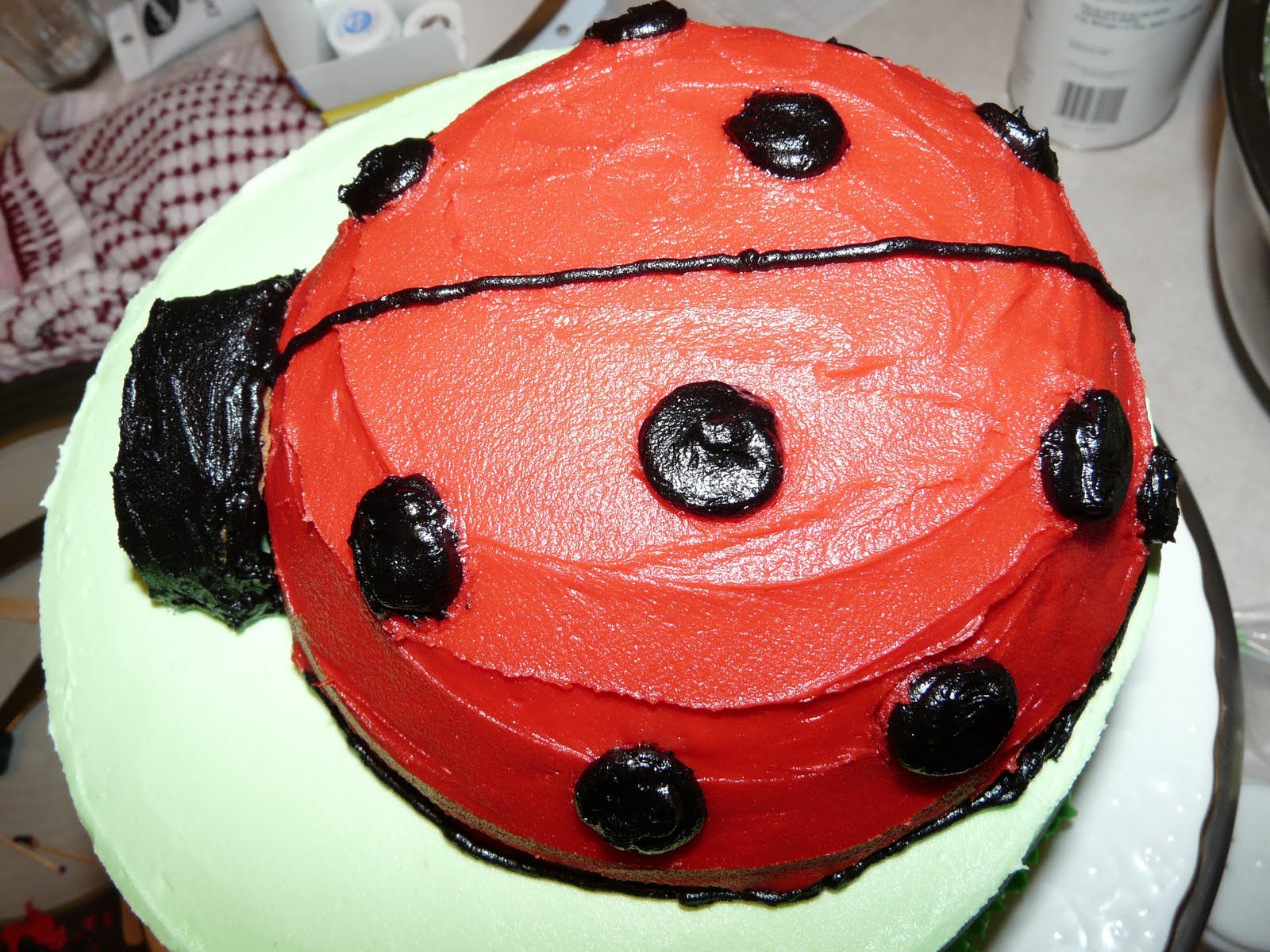 Detail Ladybug Cake Pan Nomer 50