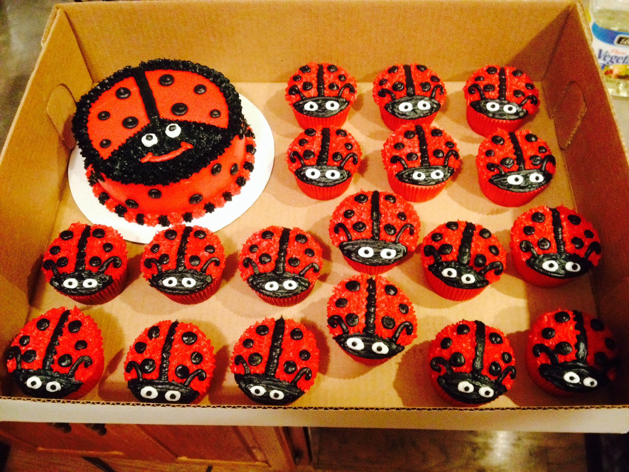 Detail Ladybug Cakes For 1st Birthdays Nomer 9