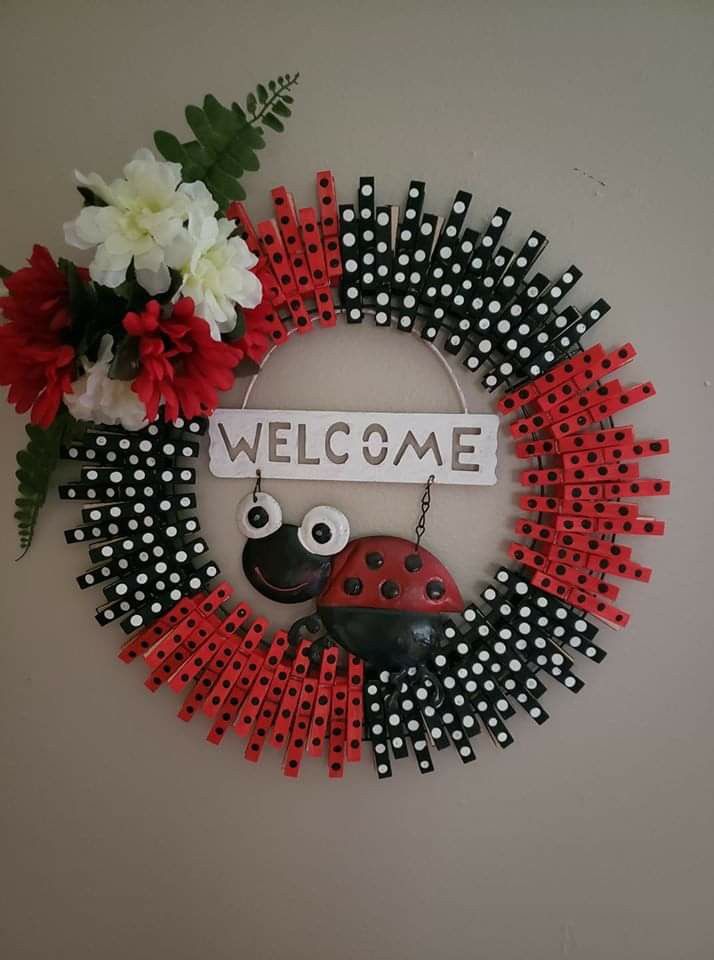 Detail Ladybug Clothespin Wreath Nomer 30