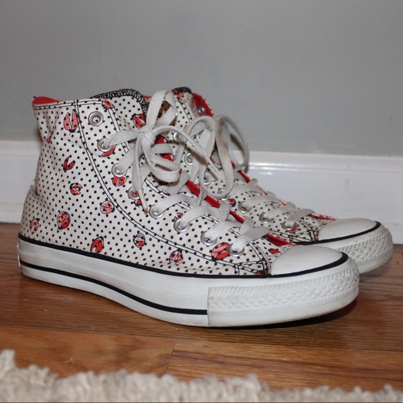 Detail Ladybug Converse Nomer 11