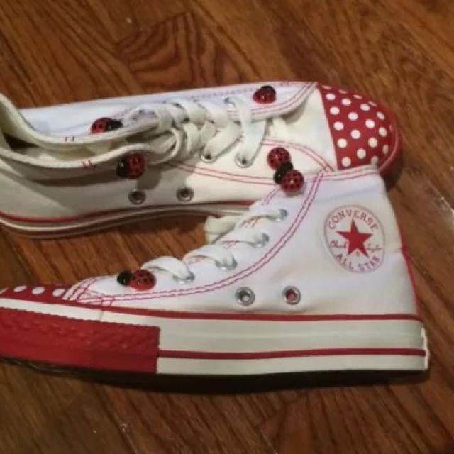 Detail Ladybug Converse Nomer 45