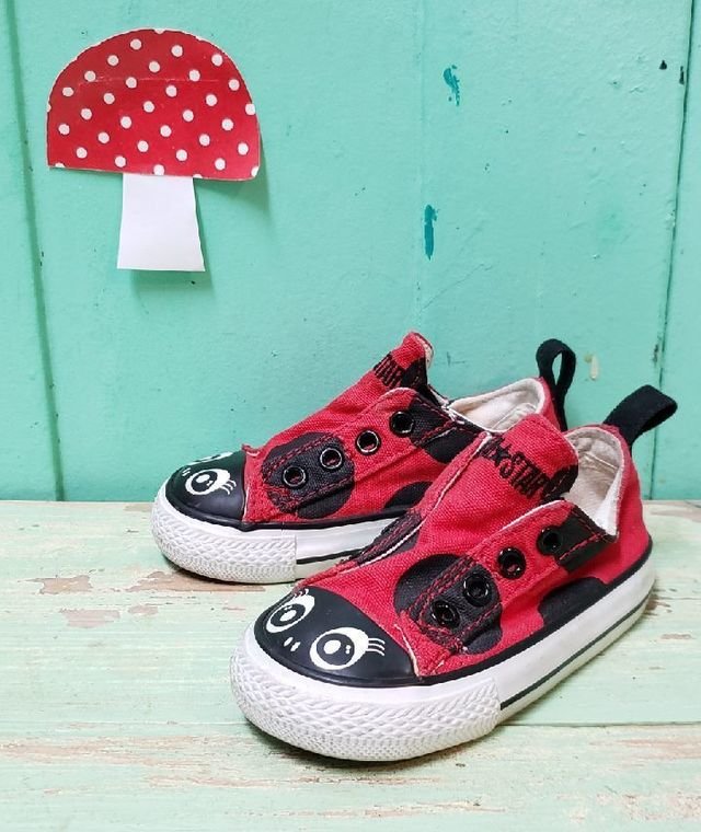 Detail Ladybug Converse Nomer 46