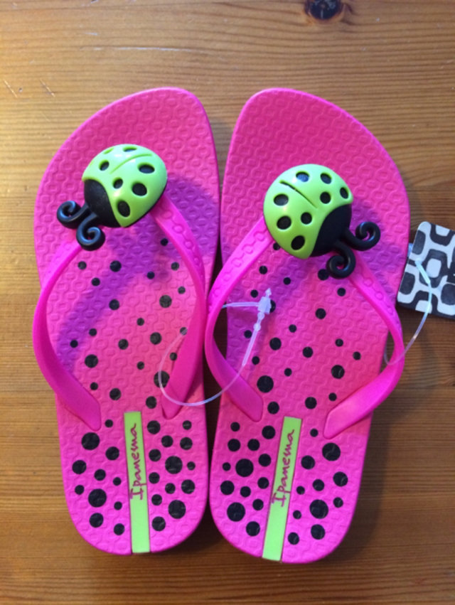 Detail Ladybug Flip Flops Nomer 40