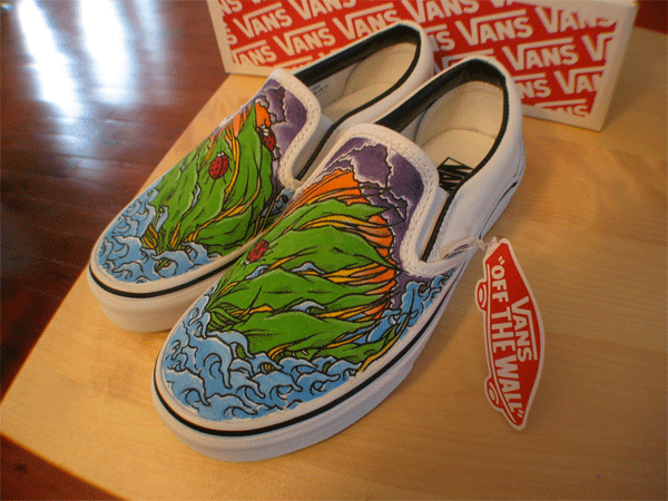 Detail Ladybug Vans Nomer 51