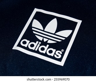 Detail Lambang Adidas Nomer 44