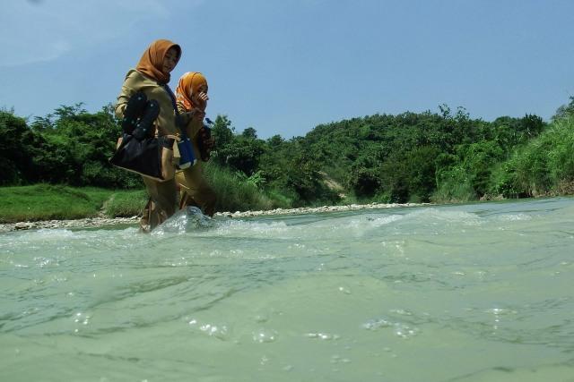 Detail Mimpi Menyebrangi Sungai Nomer 28