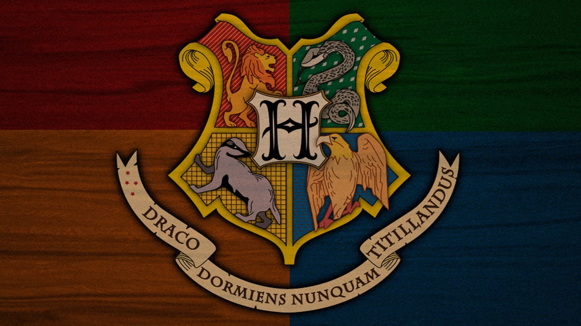 Detail Lambang Hogwarts Nomer 23