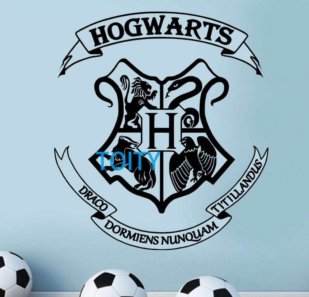 Detail Lambang Hogwarts Nomer 26