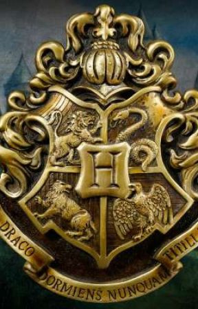 Detail Lambang Hogwarts Nomer 35