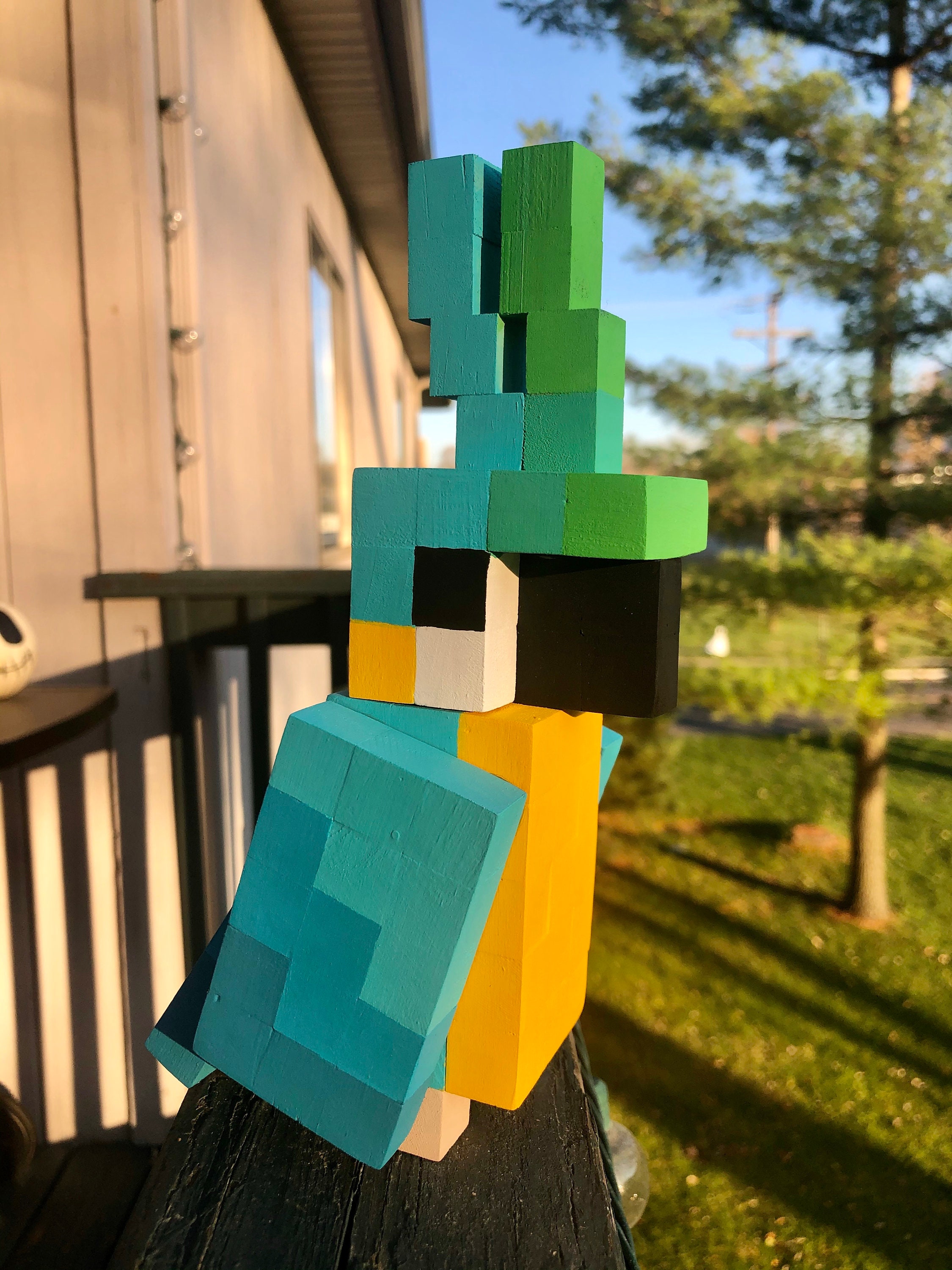 Detail Minecraft Parrot Statue Nomer 15
