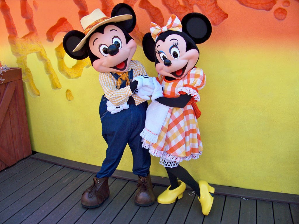 Detail Mini And Mickey Mouse Images Nomer 21