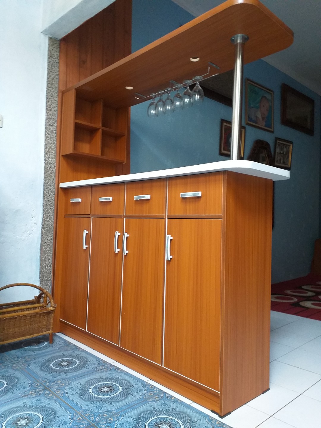 Detail Mini Bar Minimalis Kayu Nomer 32