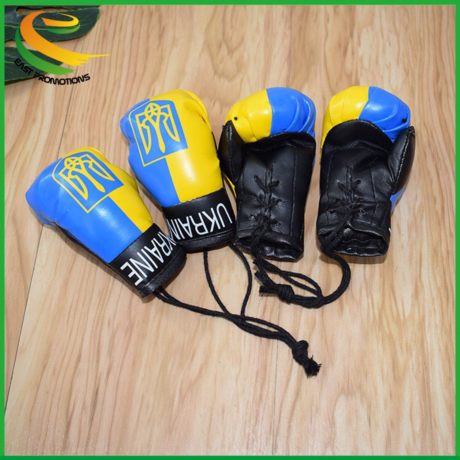 Detail Mini Boxing Gloves Keychain Nomer 46