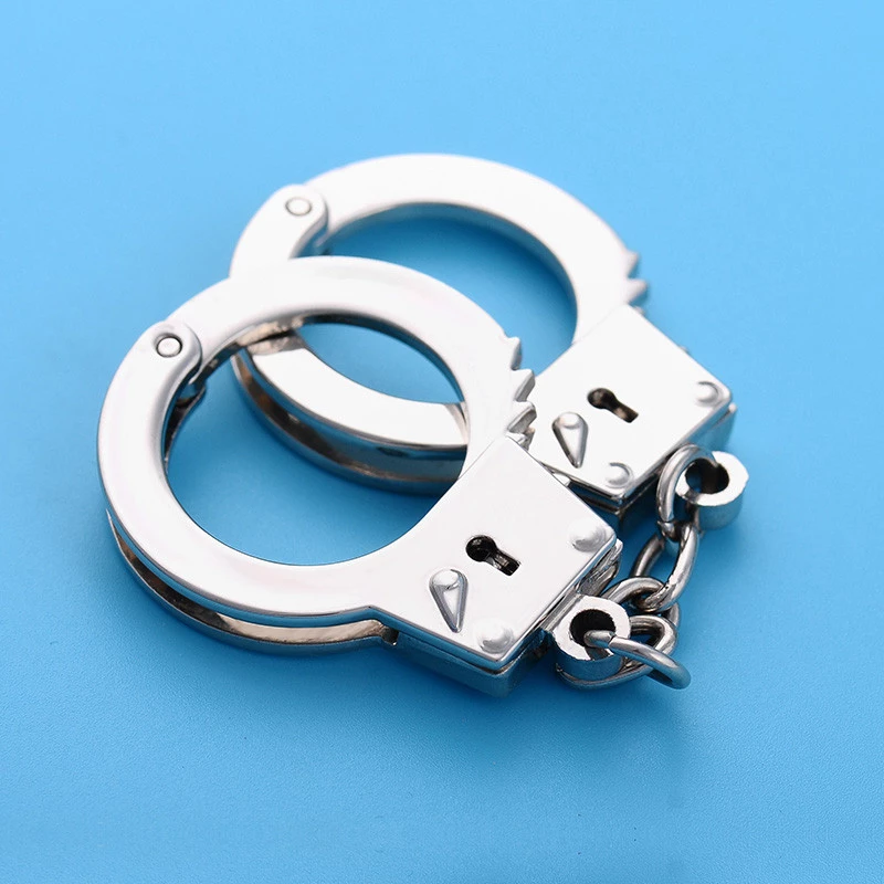 Detail Mini Handcuffs Keychain Nomer 41