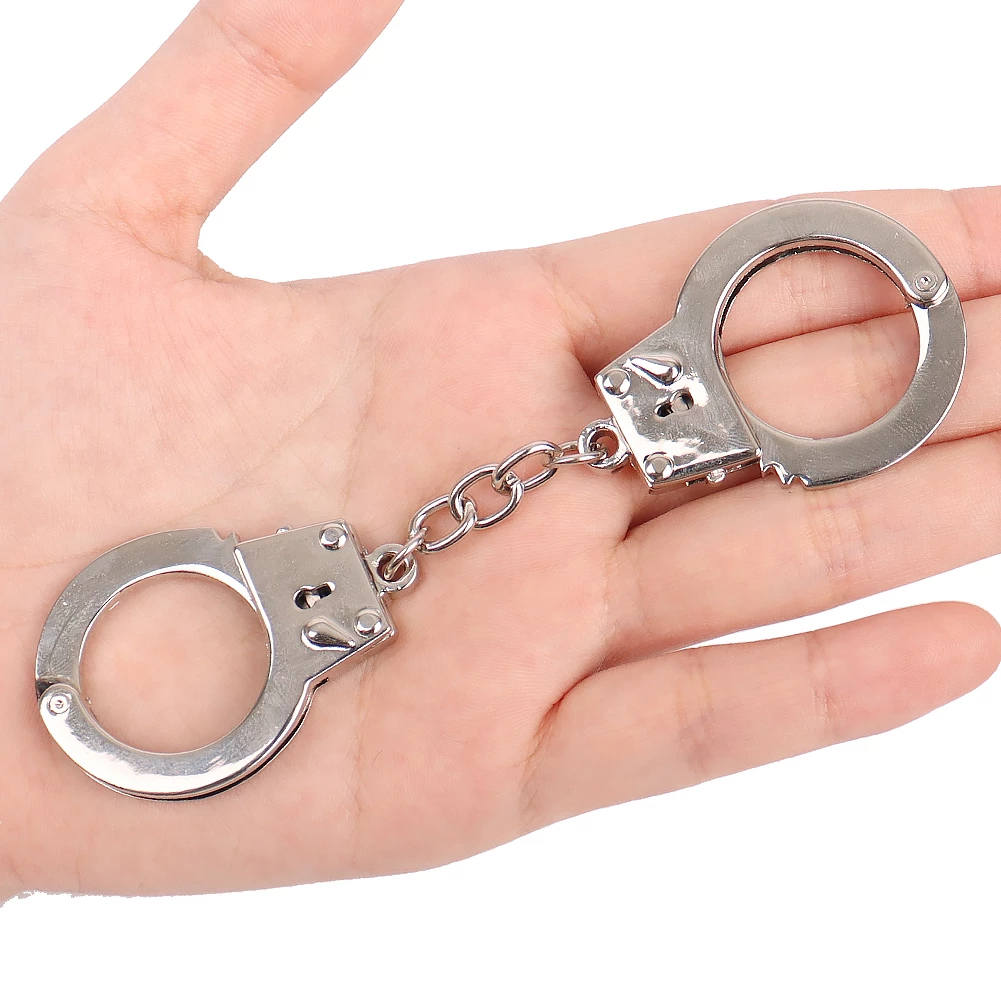 Detail Mini Handcuffs Keychain Nomer 51