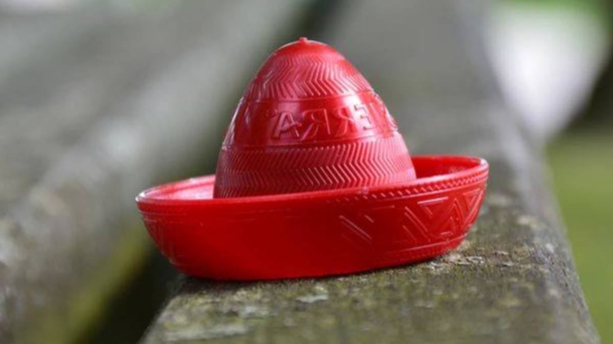 Detail Mini Plastic Sombrero Hats Nomer 47