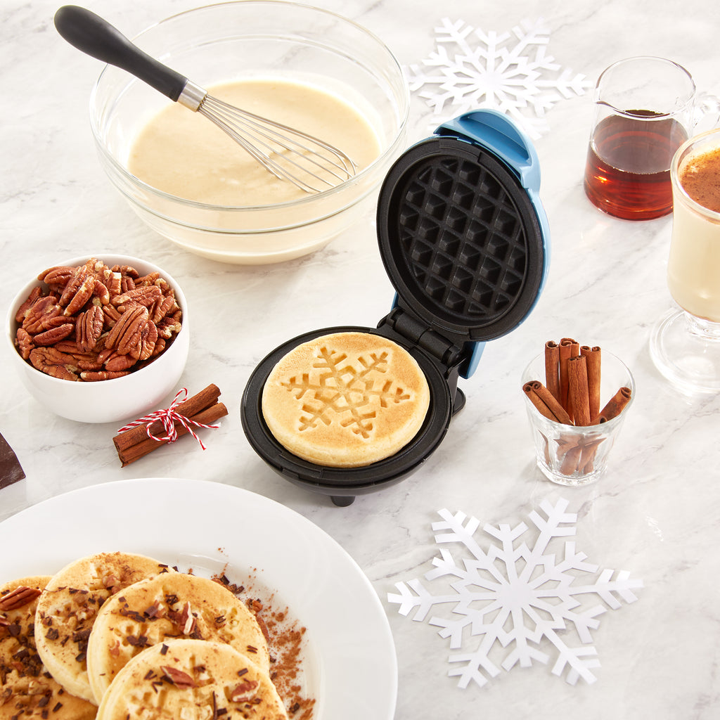Detail Mini Snowflake Waffle Maker Nomer 3