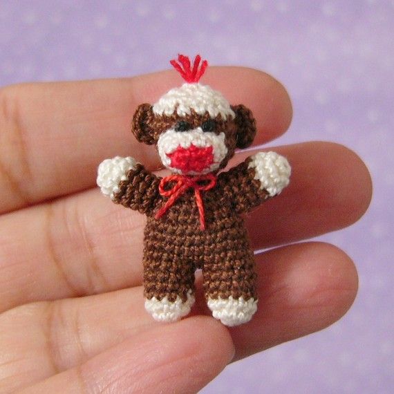 Detail Mini Sock Monkey Keychain Nomer 23