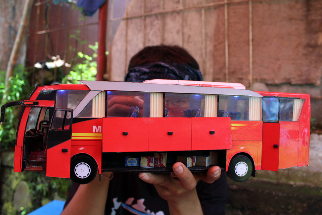 Detail Miniatur Bus Dari Kertas Nomer 40