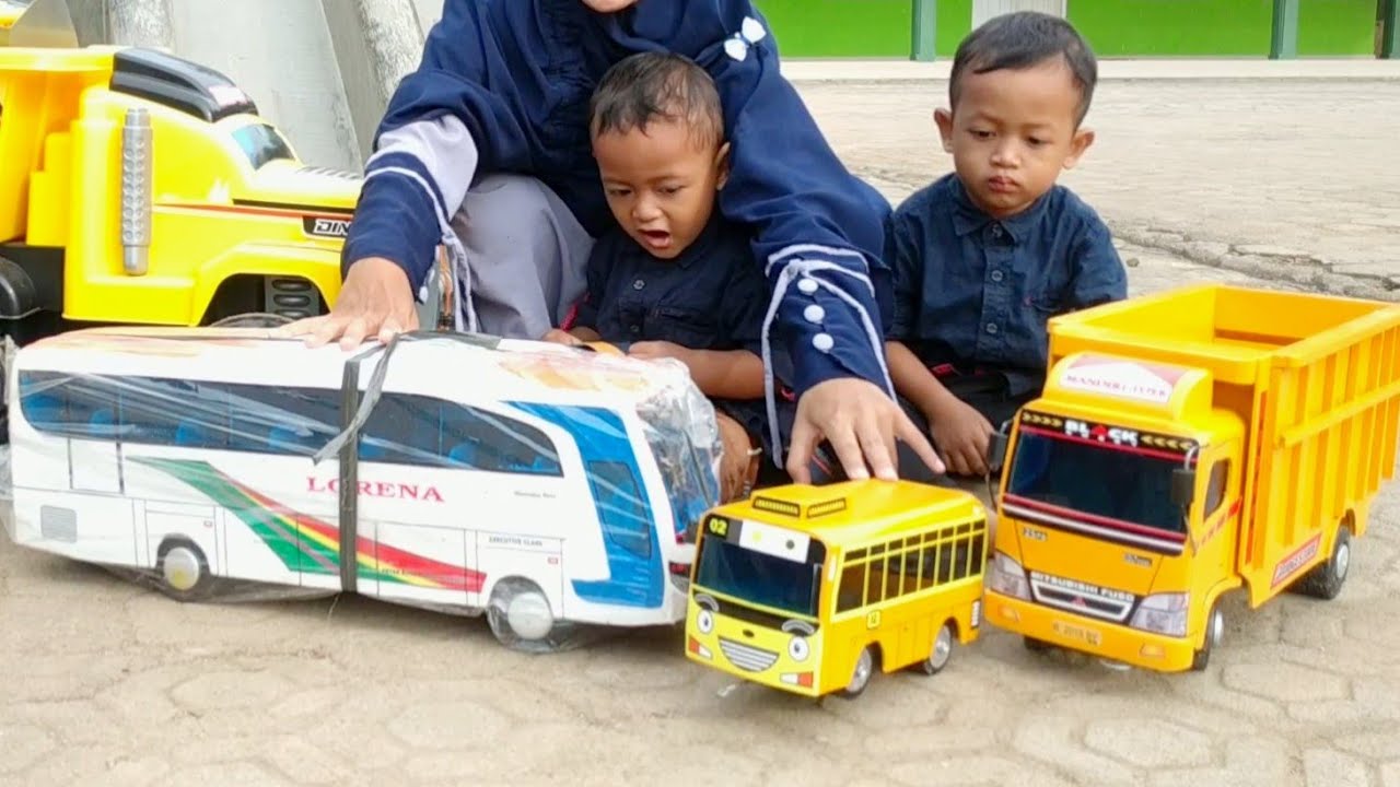 Miniatur Bus Kayu - KibrisPDR