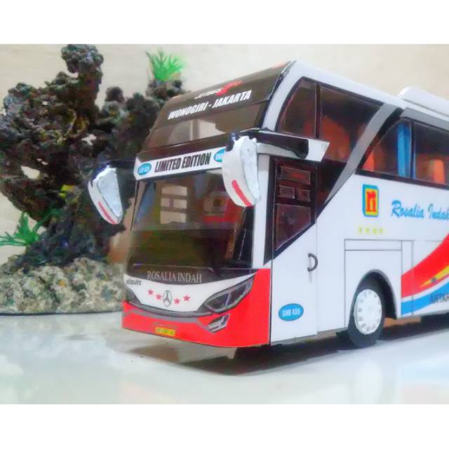 Detail Miniatur Bus Kayu Nomer 53