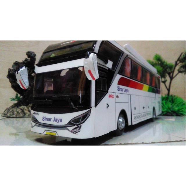 Detail Miniatur Bus Kayu Nomer 10