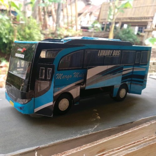 Detail Miniatur Bus Murah Nomer 2