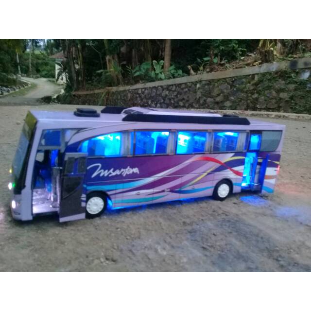 Detail Miniatur Bus Murah Nomer 24