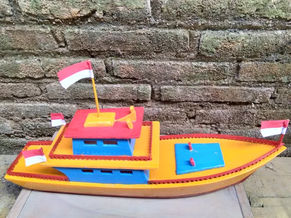 Detail Miniatur Kapal Dari Kayu Sederhana Nomer 45