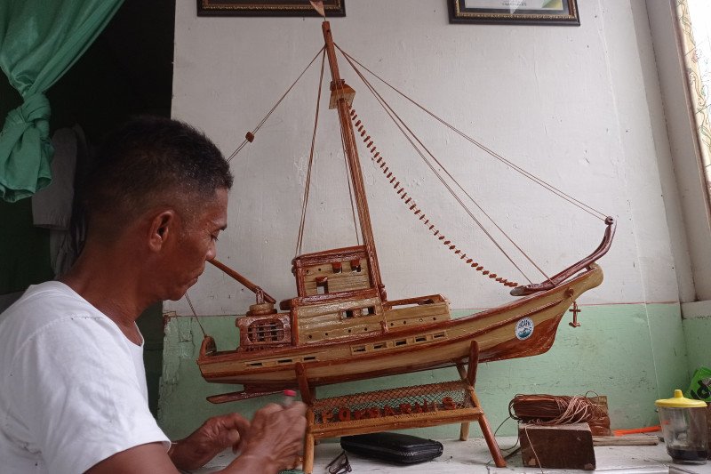 Detail Miniatur Kapal Dari Kayu Sederhana Nomer 47