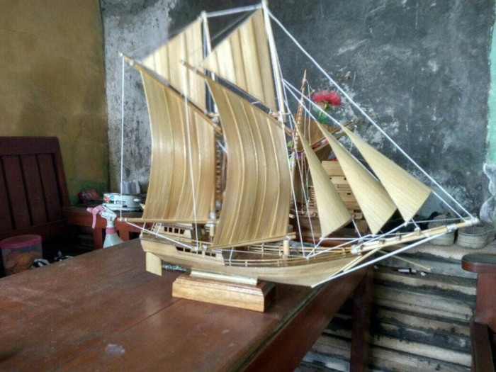 Detail Miniatur Kapal Layar Dari Bambu Nomer 11