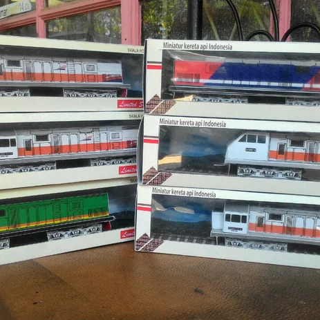 Detail Miniatur Kereta Api Di Bandung Nomer 53