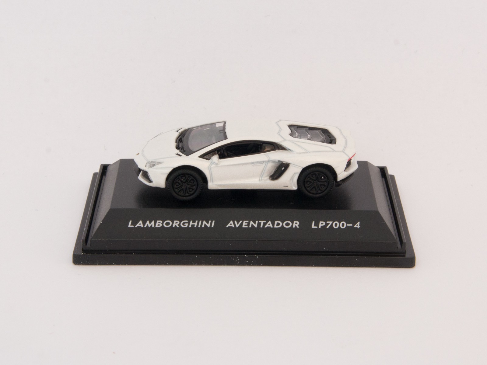 Detail Miniatur Lamborghini Nomer 6