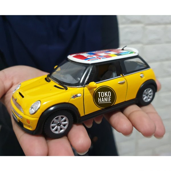 Detail Miniatur Mini Cooper Nomer 7