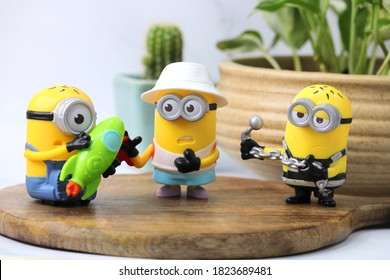 Detail Miniatur Minion Nomer 29