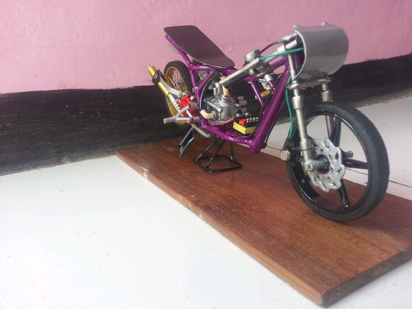 Detail Miniatur Motor Drag Nomer 48