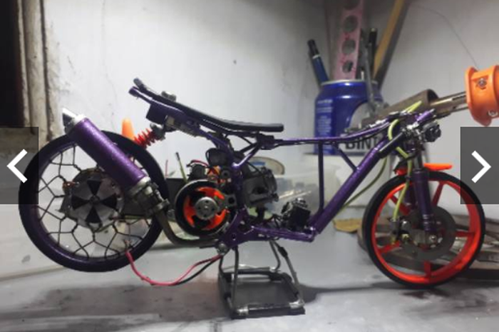 Detail Miniatur Motor Drag Race Nomer 17