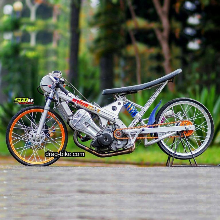 Detail Miniatur Motor Drag Race Nomer 30