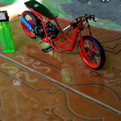 Detail Miniatur Motor Drag Race Nomer 56