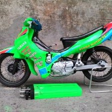 Detail Miniatur Motor Drag Race Nomer 9