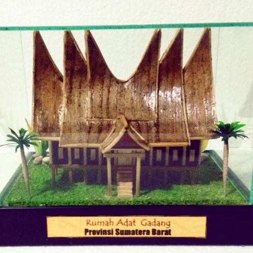 Detail Miniatur Rumah Adat Di Indonesia Nomer 21