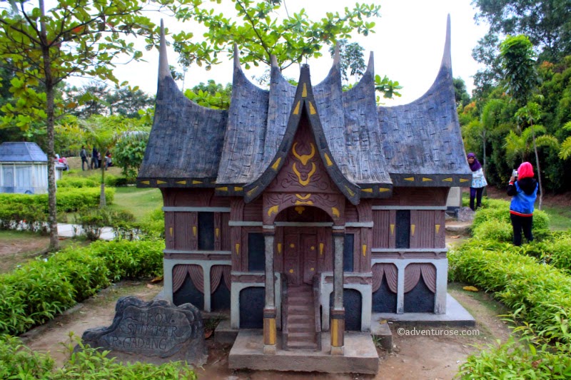 Detail Miniatur Rumah Adat Di Indonesia Nomer 34