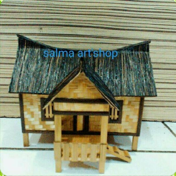 Detail Miniatur Rumah Adat Minangkabau Nomer 9