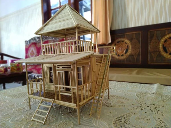 Detail Miniatur Rumah Bambu Nomer 15
